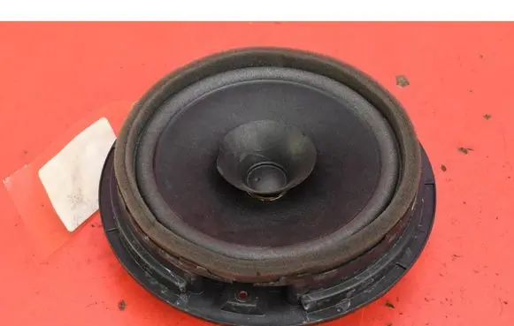 Suzuki Grand Vitara I Subwoofer speaker F16255A