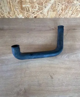 BMW 5 E28 Coolant pipe/hose 17065131