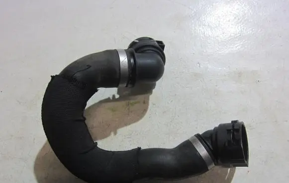 BMW X3 F25 Engine coolant pipe/hose 17127646151
