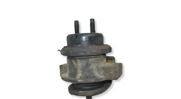 Nissan Patrol Y61 Engine mount bracket 
