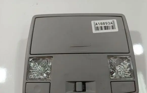 Mazda 5 Front seat light GK2A69970