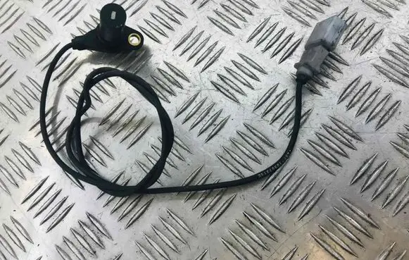 Audi A4 S4 B7 8E 8H Crankshaft speed sensor 038907319