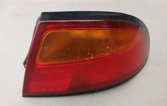 Mazda 323 F Rear/tail lights 043-1439