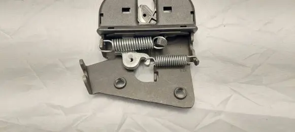 BMW 3 G20 G21 Seat back rest lock catch 7112863