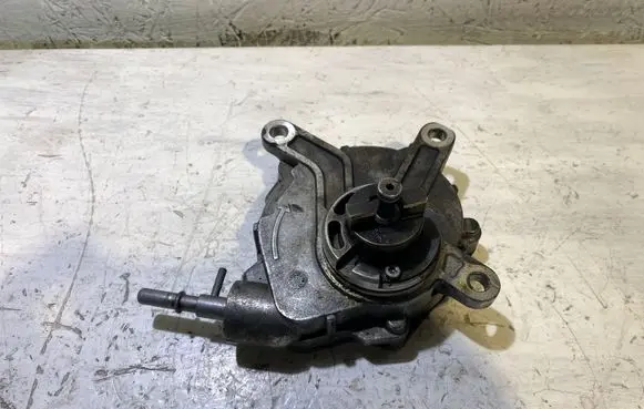 Toyota Avensis T250 Vacuum pump VAPEC19