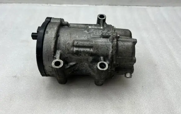 Toyota C-HR I Air conditioning (A/C) compressor (pump) 0424000240