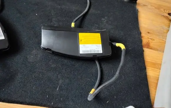 KIA Ceed Seat airbag 607184900