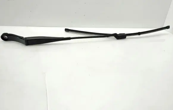 Peugeot 308 Windshield/front glass wiper blade 9677256280