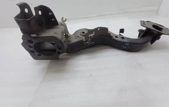 Nissan X-Trail T32 Rear upper control arm/wishbone 