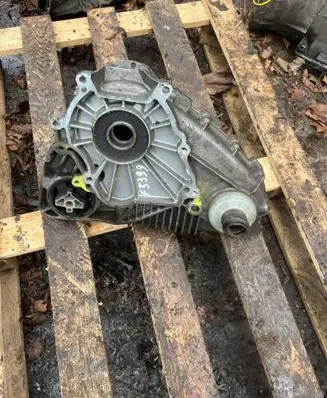 BMW X5 E70 Gearbox transfer box case 7342771 27107574777