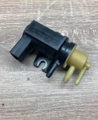 Audi A3 S3 8P Turbo solenoid valve 1K0906627A