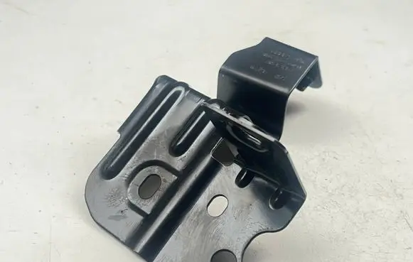 Audi A6 Allroad C8 Rear glass lock/latch Q839 4M8821167
