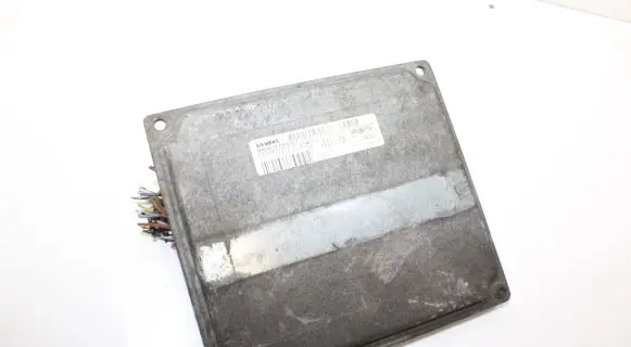 Ford Fiesta Engine control unit/module 6S6112A650GD