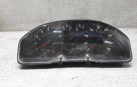 Audi A4 S4 B5 8D Speedometer (instrument cluster) 88311225