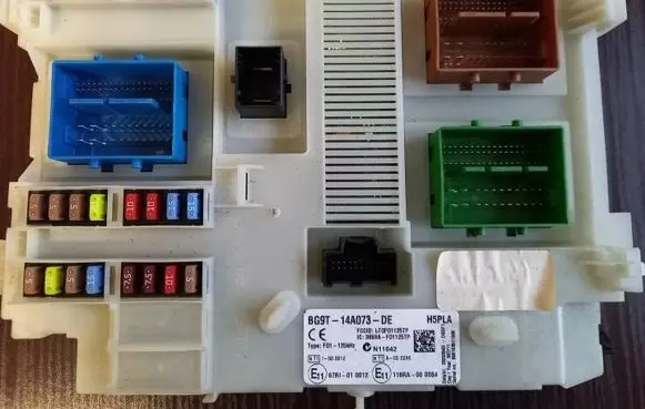 Ford Mondeo MK IV Fuse box set BG9T14A073DE 3659AF01125TP LTTF01125TP