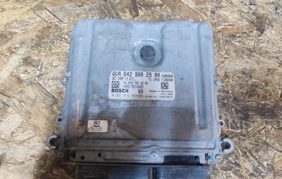 Mercedes-Benz E C207 W207 Engine control unit/module A6429002900 A6429010200 0281016383