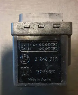 BMW 5 E39 Glow plug pre-heat relay 2246919 72RB510