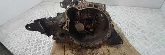Manual 5 speed gearbox