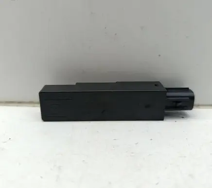 Mazda CX-5 Antenna control unit KD45676NXA