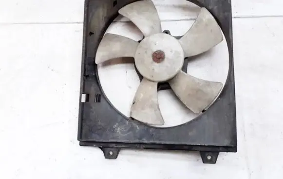 Mitsubishi Galant Radiator cooling fan shroud