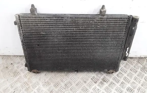 Toyota Yaris A/C cooling radiator (condenser)