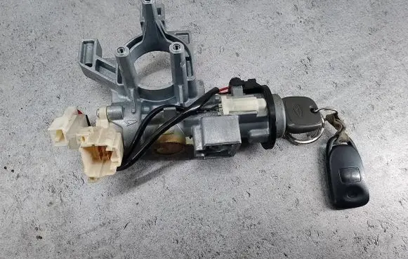 Daihatsu Sirion Ignition lock