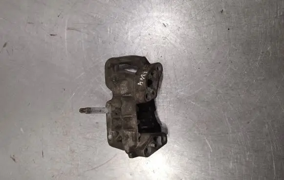 Volvo V50 Engine mounting bracket 3M516030