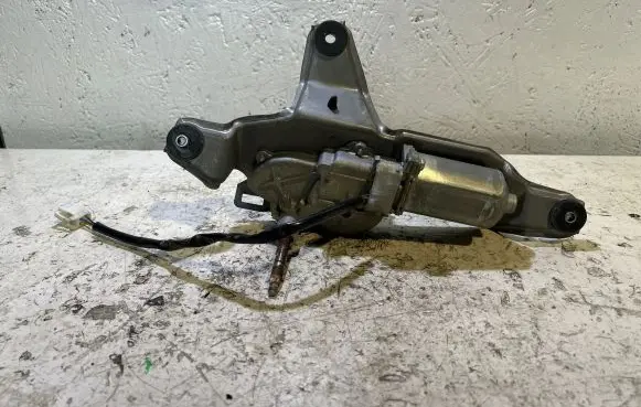 Suzuki Grand Vitara II Rear window wiper motor 2596000632