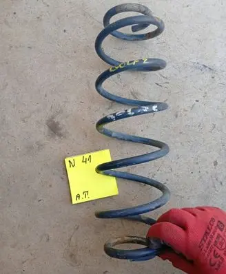 Volkswagen Golf II Front coil spring