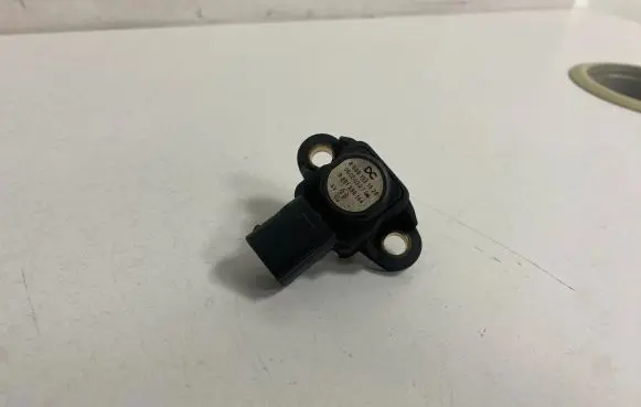 Mercedes-Benz C W203 Air pressure sensor A0061531528 0261230144