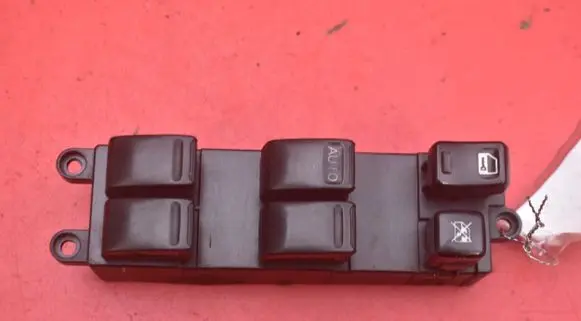 Nissan Almera Tino Electric window control switch