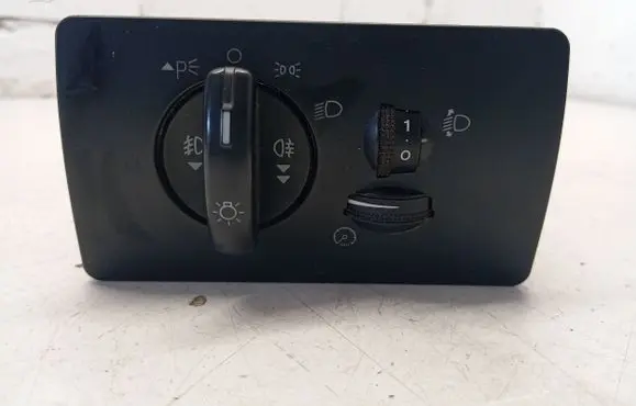 Ford Mondeo Mk III Light switch 1S7T13A024AB