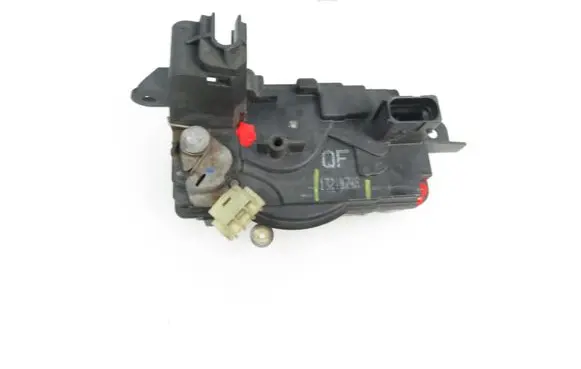Opel Astra H Front door lock 13210748