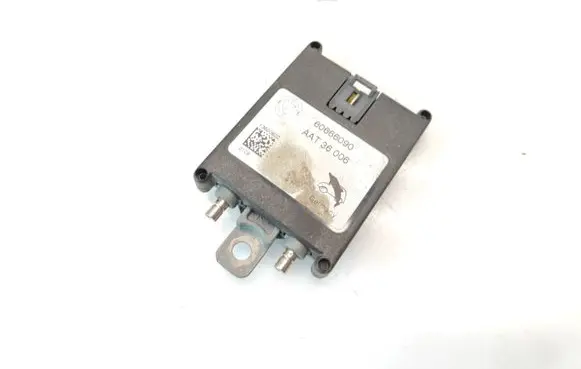 Lancia Thesis Aerial antenna amplifier 60666090