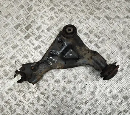 Mercedes-Benz Vito Viano W447 Front lower control arm/wishbone A4473301507