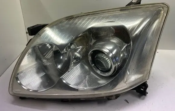 Toyota Avensis T250 Headlight/headlamp 9922680008
