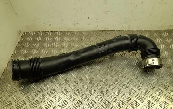 BMW M4 G82 G83 Air intake hose/pipe 8095810