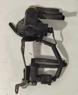 Volkswagen Touran I Turbo solenoid valve 1K0906627A 70086800 0ZT102