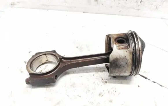 Piston with connecting rod