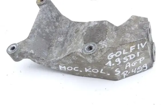 Volkswagen Golf IV Engine mounting bracket 038129723E