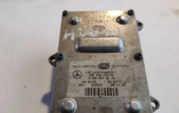 Headlight ballast module Xenon