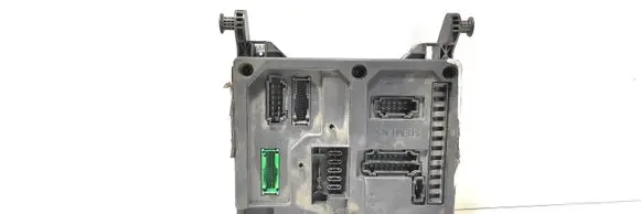 Ford Galaxy Fuse module 7MO971882A