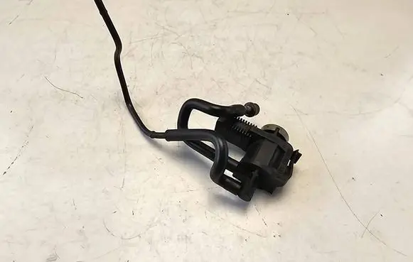 Volkswagen Golf VII Turbo solenoid valve 1K0906283A