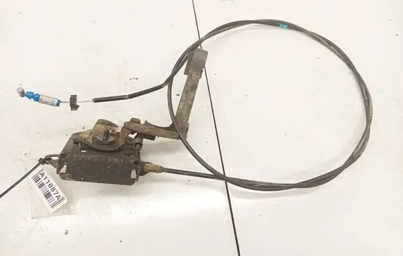 Mazda 323 Engine bonnet/hood lock/catch 