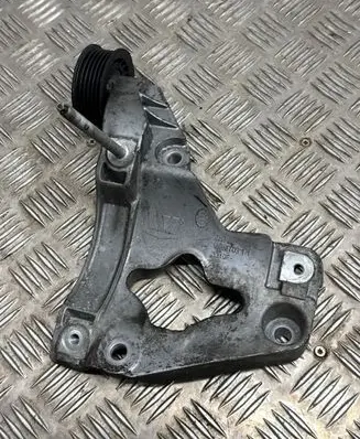 Jeep Grand Cherokee A/C compressor mount bracket 3310F VMMT0311