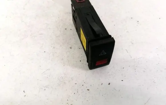 Audi A4 S4 B5 8D Hazard light switch 8D0941509C