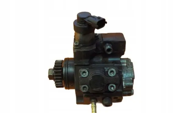 Opel Vivaro Fuel injection high pressure pump 8200934657