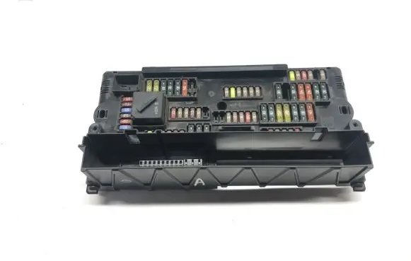 BMW 5 F10 F11 Fuse module 9234421