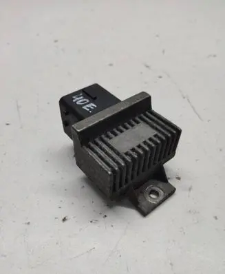 Nissan Qashqai Glow plug pre-heat relay 9640469680A