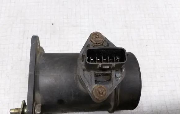 Nissan Almera N16 Mass air flow meter 0280218094 226805U400
